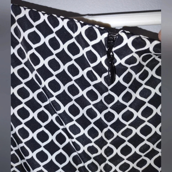 Dana Buchman women's size xl geometric print black sleeveless top office wear - Picture 4 of 7